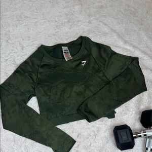 GYMSHARK CROP TOP SIZE M